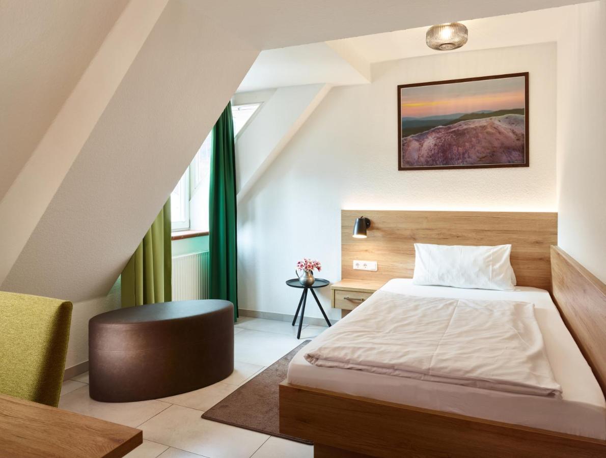 Burgschänke Hotell Kaiserslautern Exteriör bild